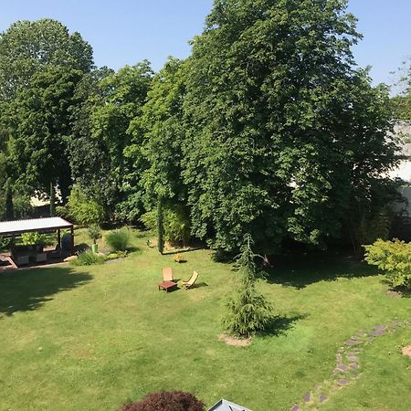 Garches Appartement De 100M2 Dans Un Parc A 20 Mn Du Centre De Paris מראה חיצוני תמונה
