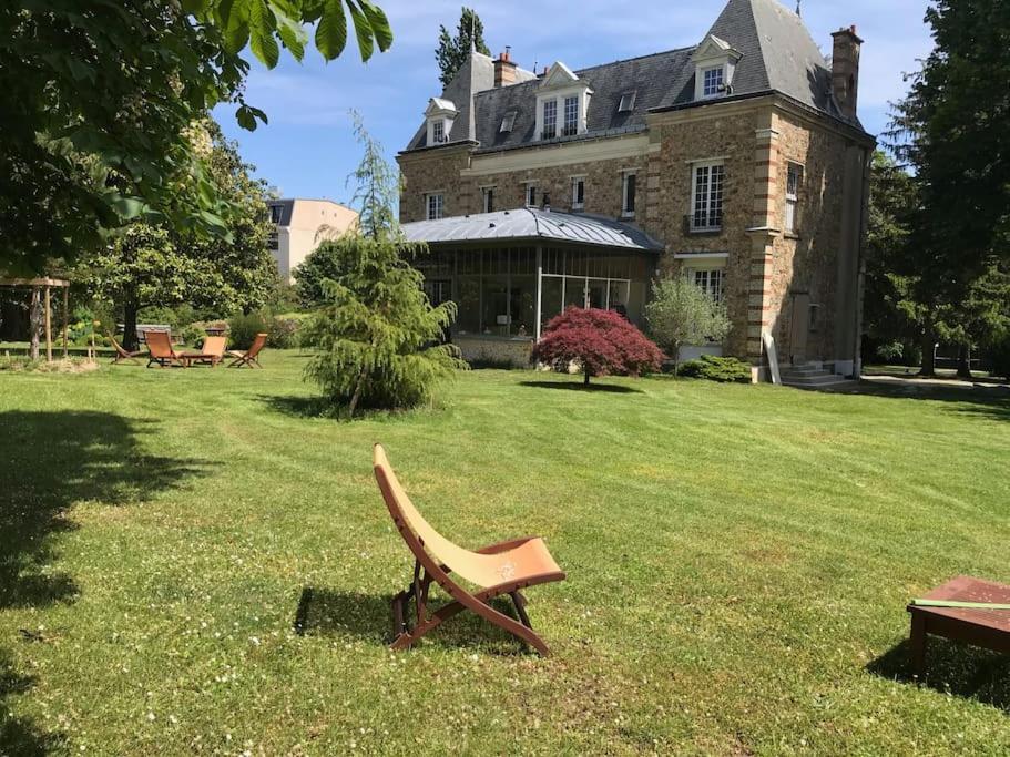 Garches Appartement De 100M2 Dans Un Parc A 20 Mn Du Centre De Paris מראה חיצוני תמונה