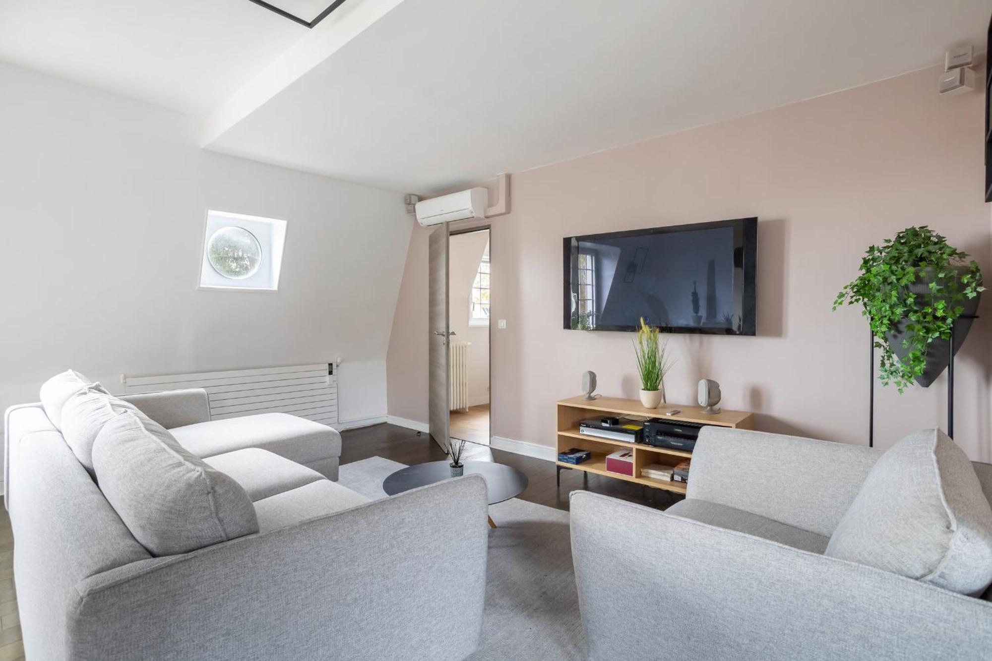Garches Appartement De 100M2 Dans Un Parc A 20 Mn Du Centre De Paris מראה חיצוני תמונה